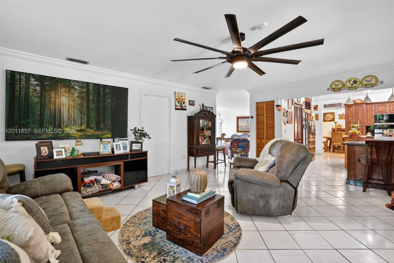 3024 Southwest 98th Court Miami, FL 33165 - Photo 14 of 49
