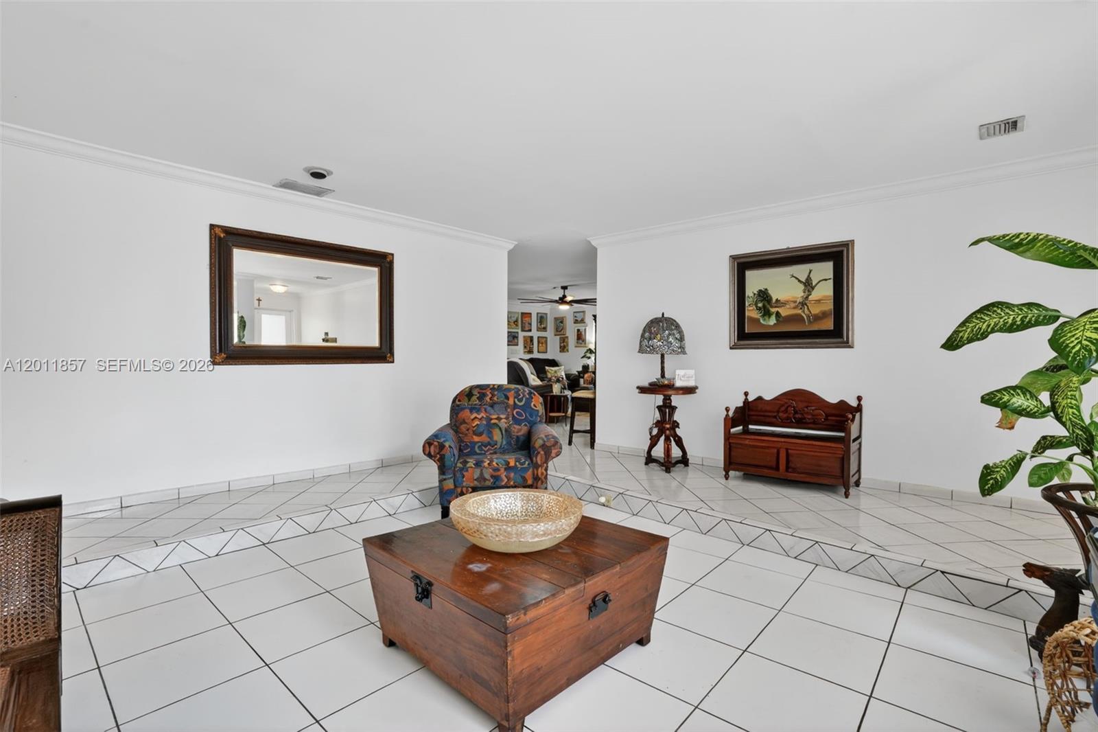 3024 Southwest 98th Court Miami, FL 33165 - Photo 10 of 49