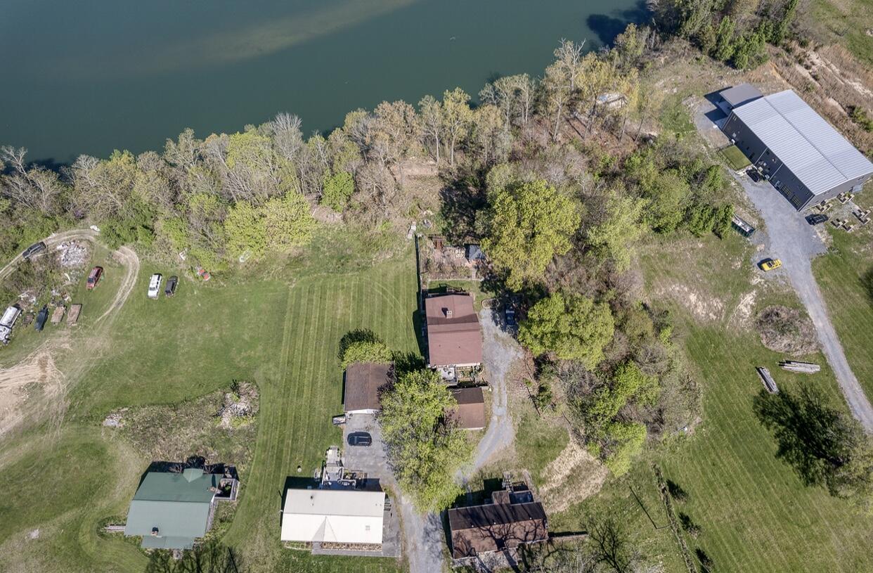 801 South Austin Springs Road Johnson City, TN 37601 - Photo 12 of 30 D0ED2CDD-57AA-43E8-A9C1-7672363410E6