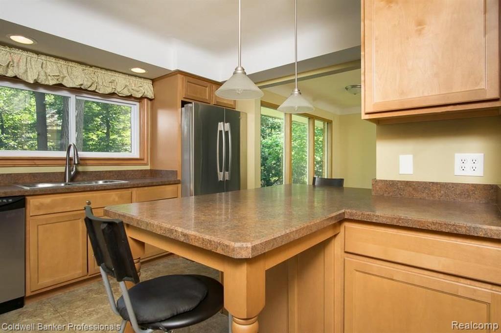 1439 Gracedale Drive Rochester Hills, MI 48309 - Photo 21 of 32