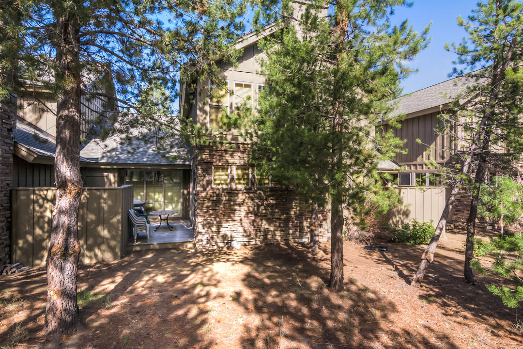 57142 Evergreen Loop, Unit 30 Sunriver, OR 97707 - Photo 2 of 37 Evergreen Loop 57142 Unit 30 (2 of 37)