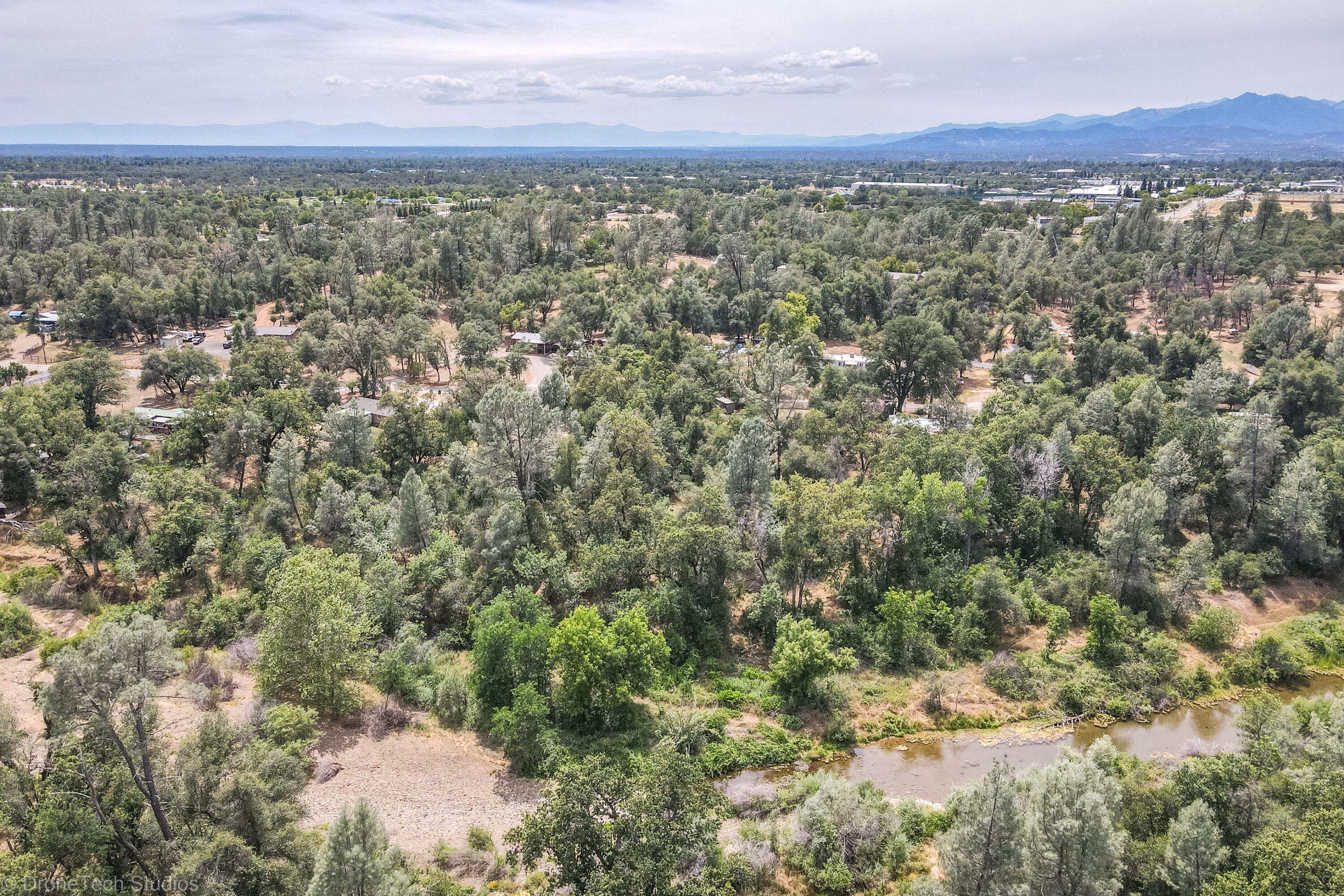 9983 Harley Leighton Road Redding, CA 96003 - Photo 32 of 58 West view