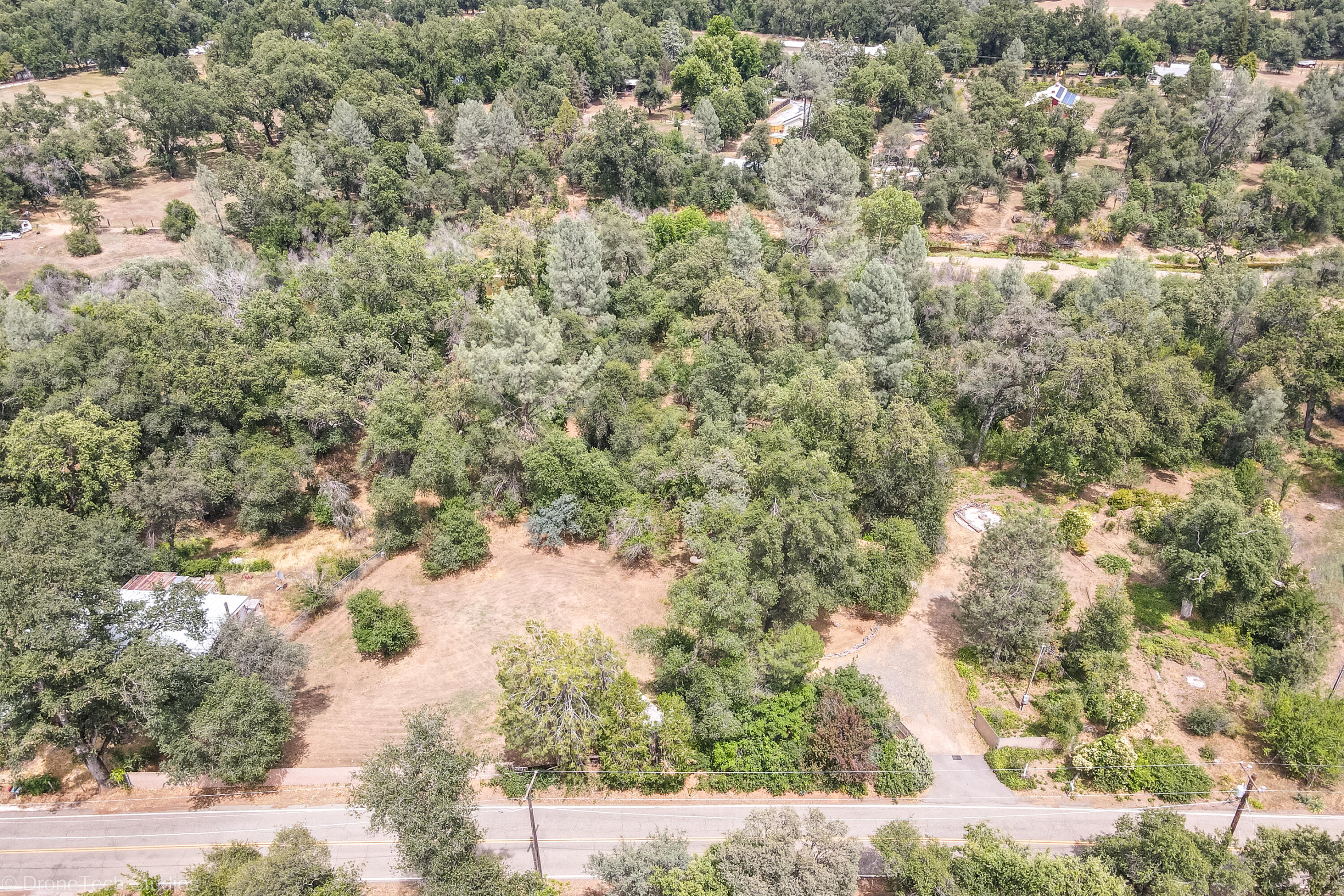 9983 Harley Leighton Road Redding, CA 96003 - Photo 40 of 58 Paved county road frontage
