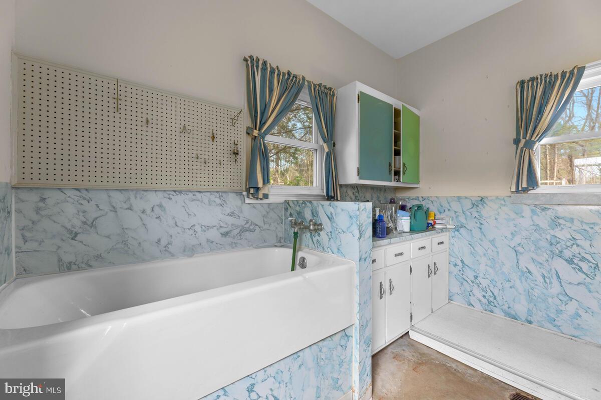 13932 Esworthy Road Potomac, MD 20854 - Photo 27 of 42 Gallery Image 27