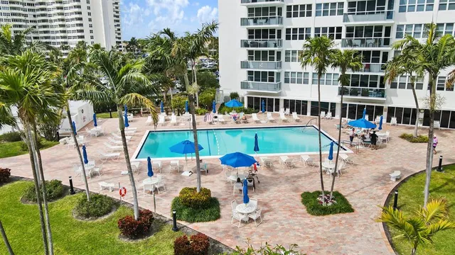 $429,000 | 3300 Northeast 36th Street, Unit 201, Fort Lauderdale, FL 33308
