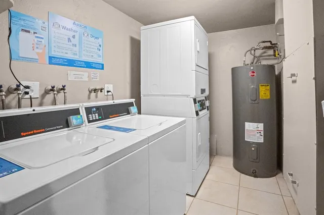 $429,000 | 3300 Northeast 36th Street, Unit 201, Fort Lauderdale, FL 33308