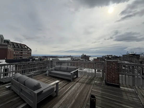 $2,875 | 21 Moon Street, Unit 6, Boston, MA 02113