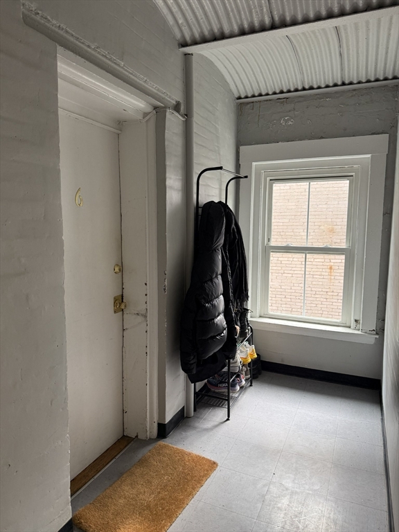 21 Moon Street, Unit 6 Boston, MA 02113 - Photo 3 of 18