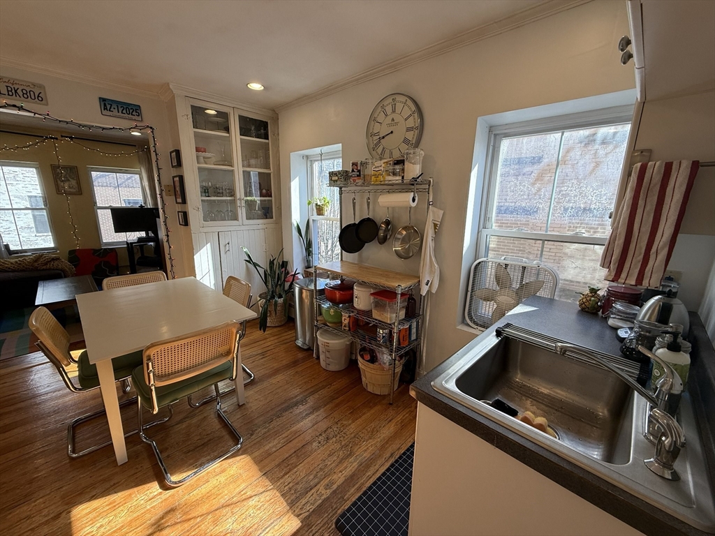 21 Moon Street, Unit 6 Boston, MA 02113 - Photo 4 of 18