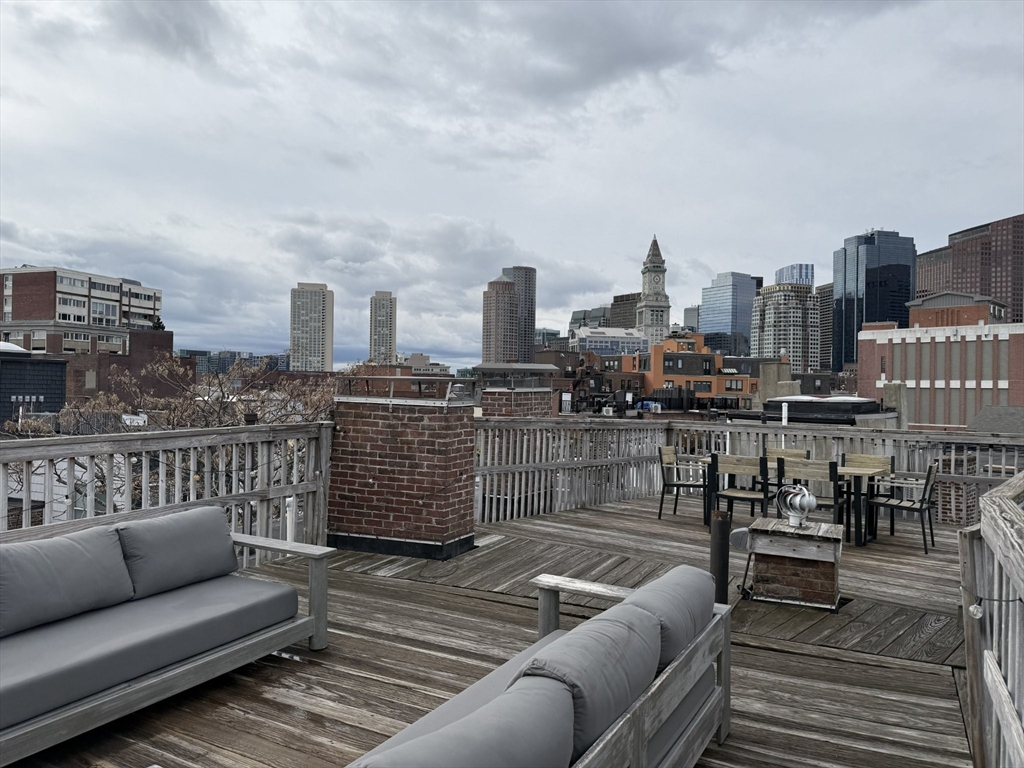 21 Moon Street, Unit 6 Boston, MA 02113 - Photo 5 of 18