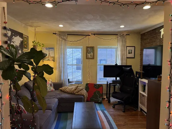 $2,875 | 21 Moon Street, Unit 6, Boston, MA 02113