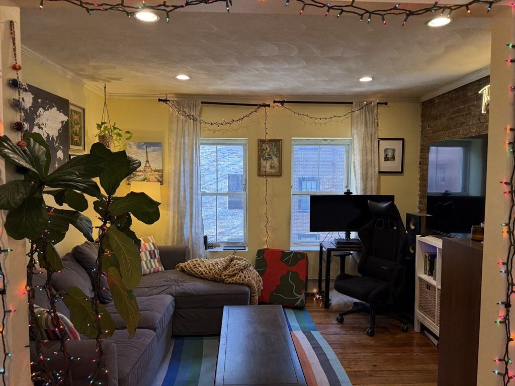 21 Moon Street, Unit 6 Boston, MA 02113 - Photo 8 of 18