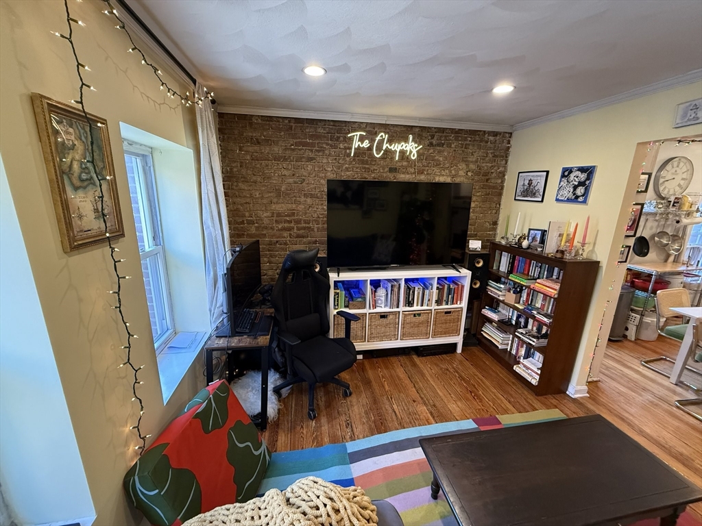 21 Moon Street, Unit 6 Boston, MA 02113 - Photo 9 of 18