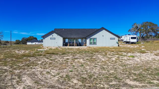 $520,000 | 732 Lake Valley Drive, La Vernia, TX 78121