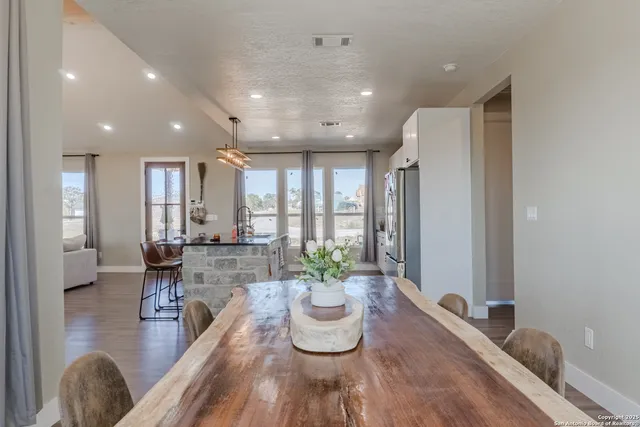 $520,000 | 732 Lake Valley Drive, La Vernia, TX 78121