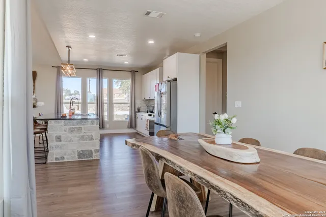 $520,000 | 732 Lake Valley Drive, La Vernia, TX 78121