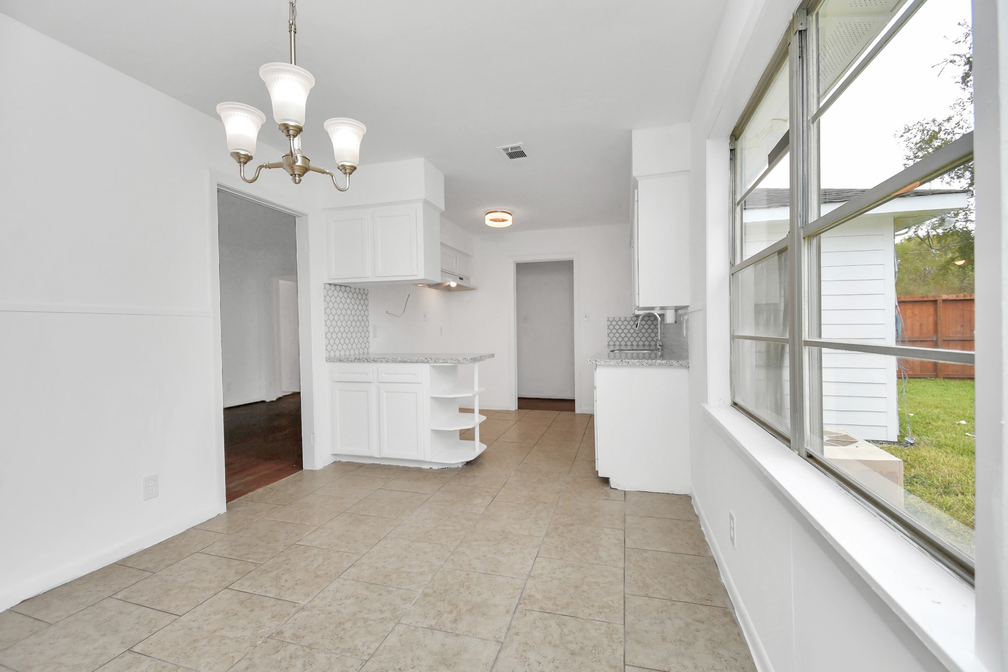 8534 Fillmore Street Houston, TX 77029 - Photo 19 of 39