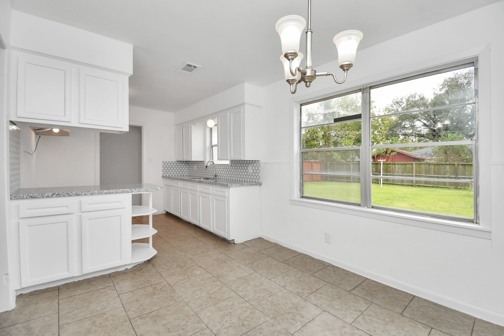 8534 Fillmore Street Houston, TX 77029 - Photo 20 of 39