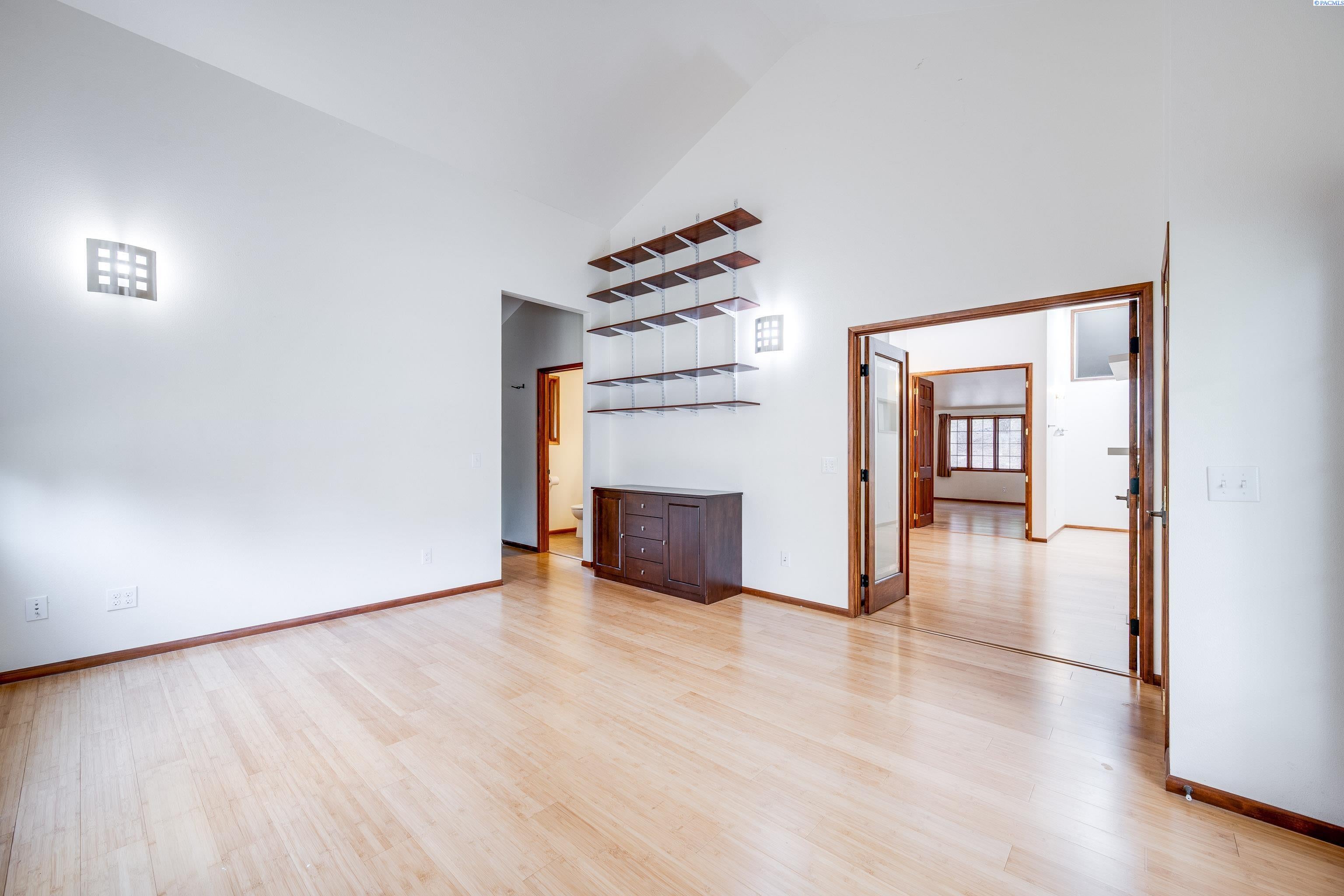 1007 Southeast Glen Echo Road Pullman, WA 99163 - Photo 20 of 38 Gallery Image 20
