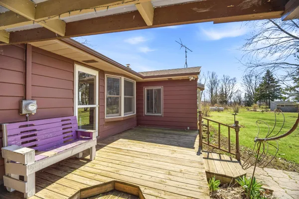 $325,000 | N6410 Hillview Road, St. Cloud, WI 53079