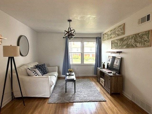 3001 Walnut Grove Road, Unit 4 Memphis, TN 38111 - Photo 2 of 20