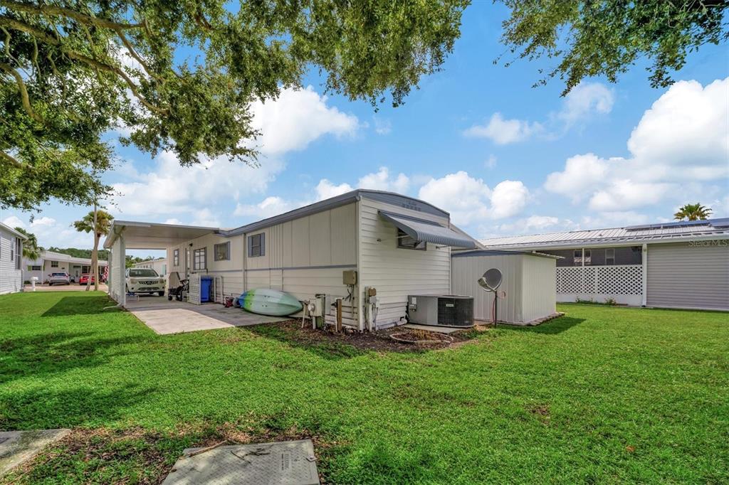 122 East St Annes Circle Apollo Beach, FL 33572 - Photo 19 of 37