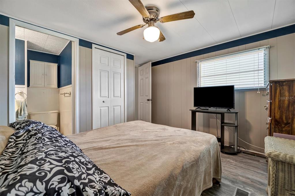 122 East St Annes Circle Apollo Beach, FL 33572 - Photo 7 of 37