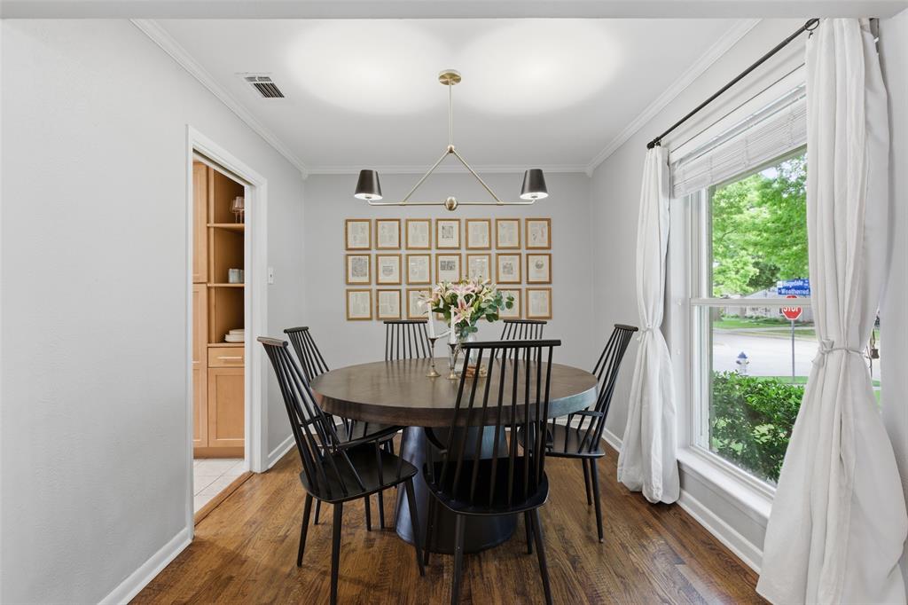 717 Ridgedale Drive Richardson, TX 75080 - Photo 15 of 40 Cozy dining room for candlelit dinners.