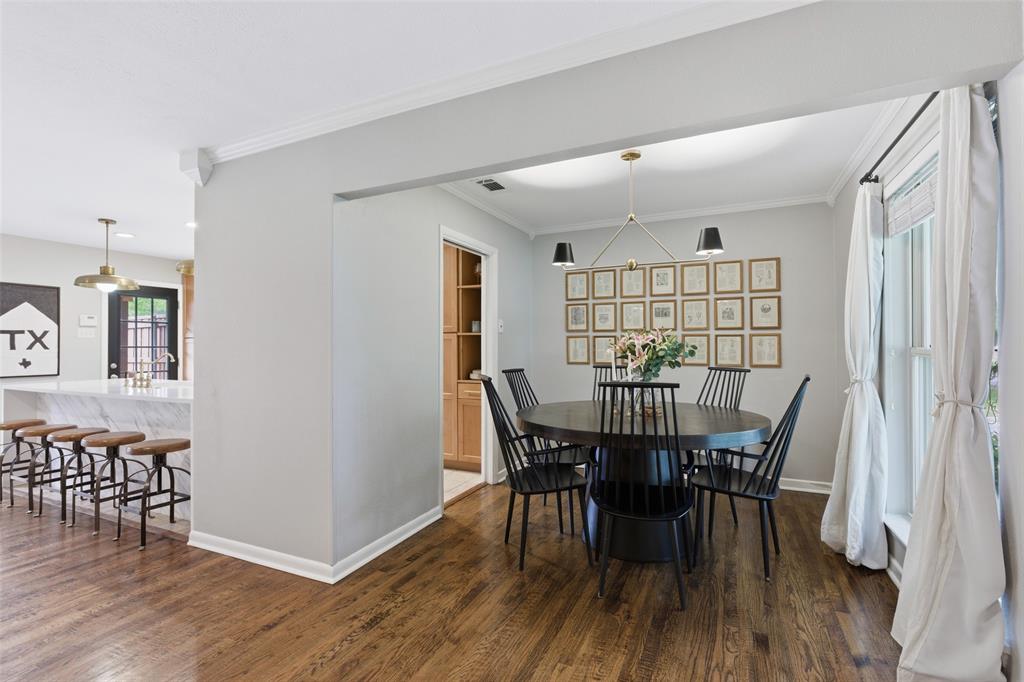 717 Ridgedale Drive Richardson, TX 75080 - Photo 16 of 40 kitchen/Dining area combo.
