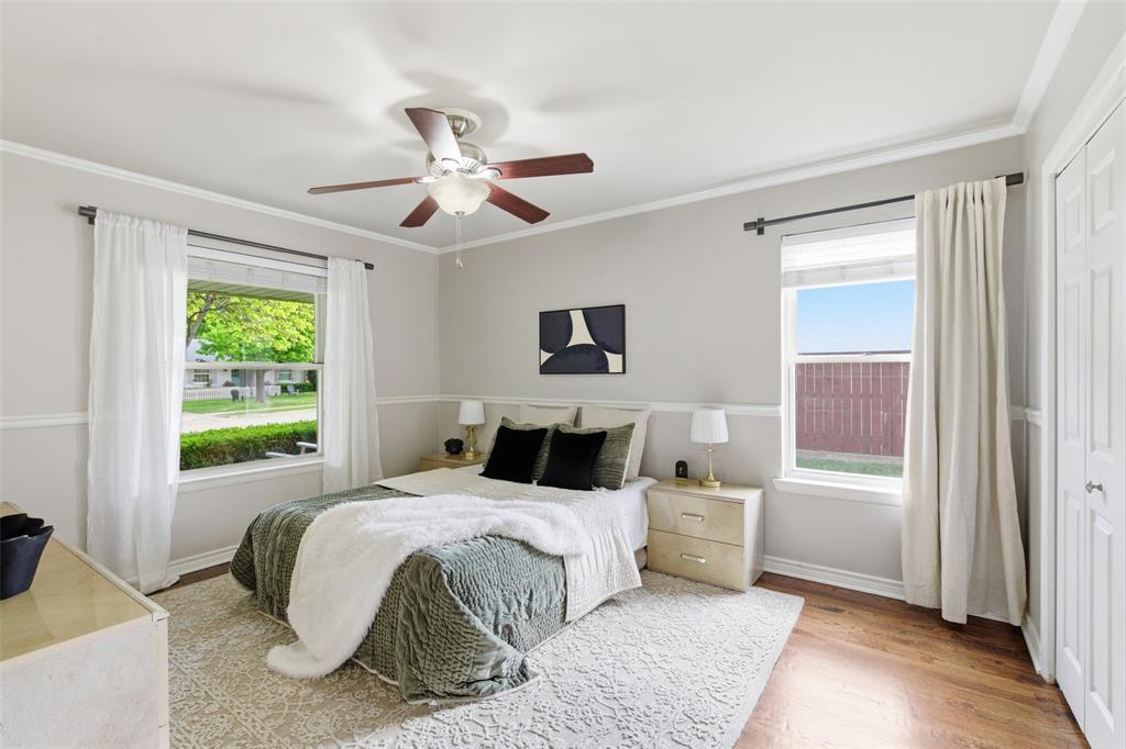 717 Ridgedale Drive Richardson, TX 75080 - Photo 18 of 40 Front guest bedroom is super spacious.