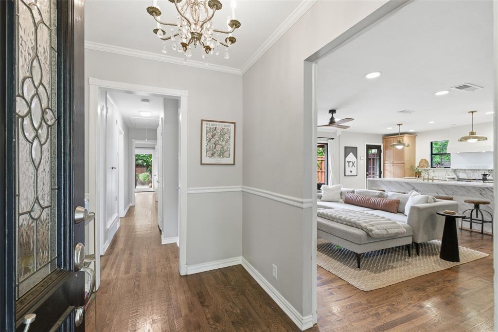 717 Ridgedale Drive Richardson, TX 75080 - Photo 8 of 40 Welcoming entry way.