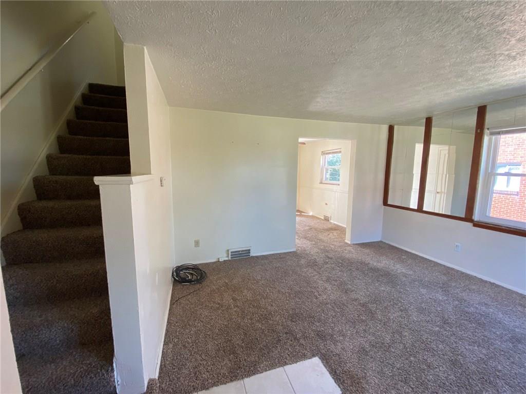 1555 Bevan Road Pittsburgh, PA 15227 - Photo 2 of 17 Gallery Image 2