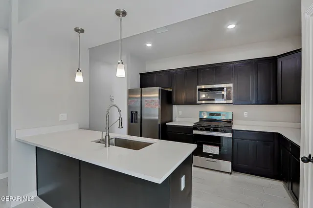 $275,400 | 3949 Perspective Street, El Paso, TX 79938