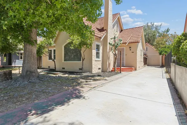 $435,000 | 219 Sunset Boulevard, Modesto, CA 95351