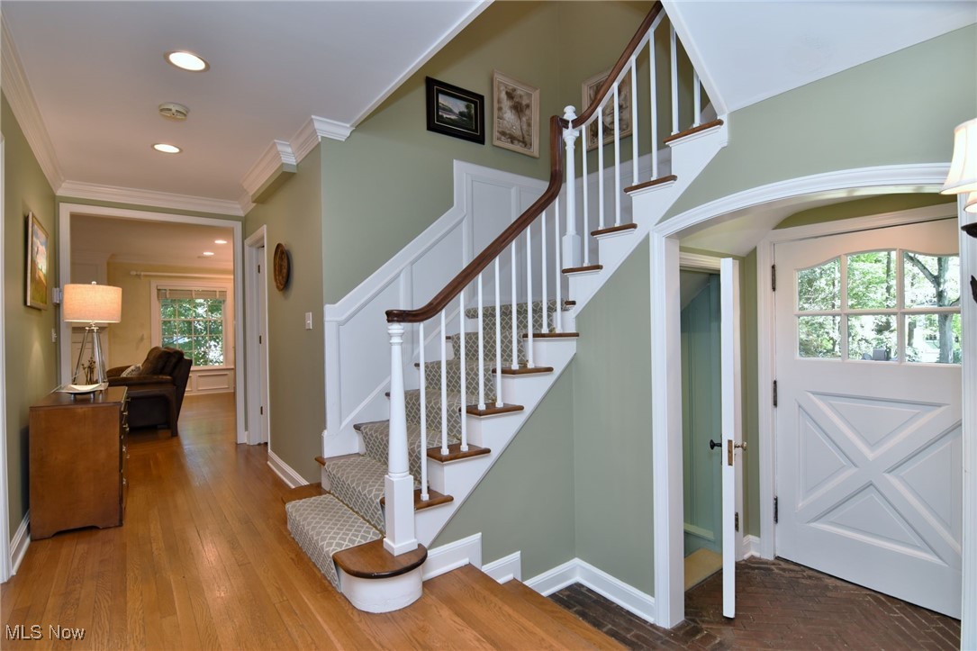 2756 Landon Road Shaker Heights, OH 44122 - Photo 3 of 37 Front foyer
