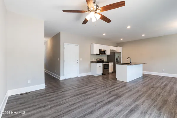 $1,900 | 852 Ducks Landing, Aberdeen, NC 28315