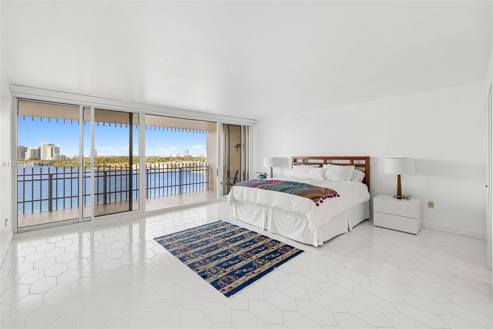 1 Grove Isle Drive, Unit A1102 Miami, FL 33133 - Photo 16 of 60