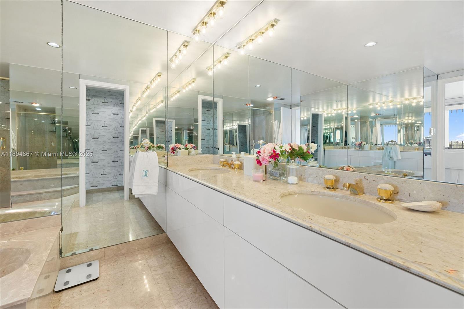 1 Grove Isle Drive, Unit A1102 Miami, FL 33133 - Photo 23 of 60