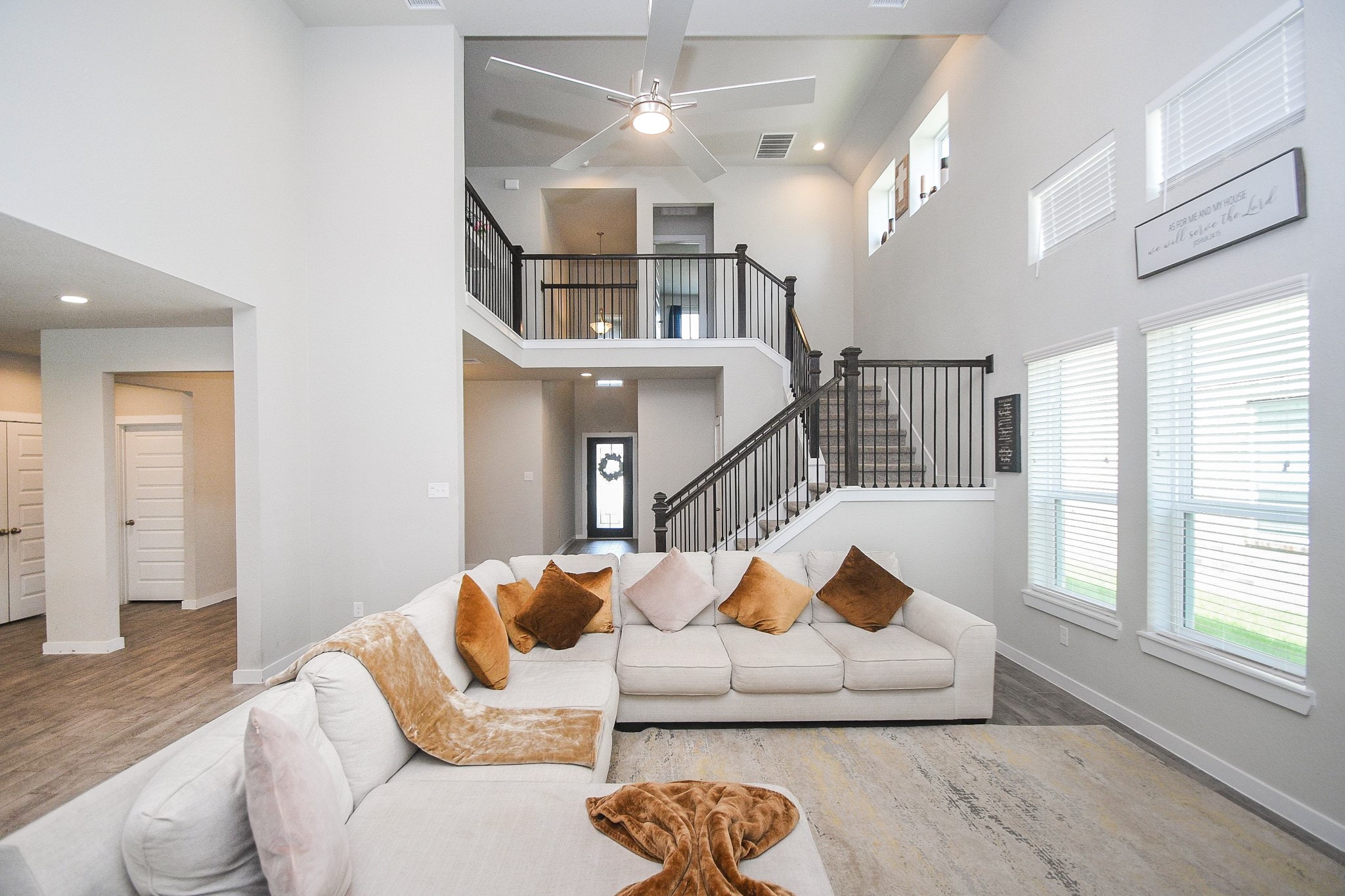 8831 Cabin Loft Lane Rosharon, TX 77583 - Photo 2 of 20 Gallery Image 2