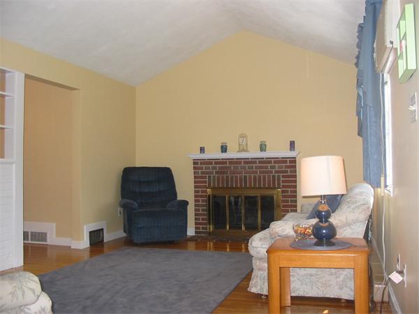 32 Parramatta Road Beverly, MA 01915 - Photo 5 of 29 Gallery Image 5
