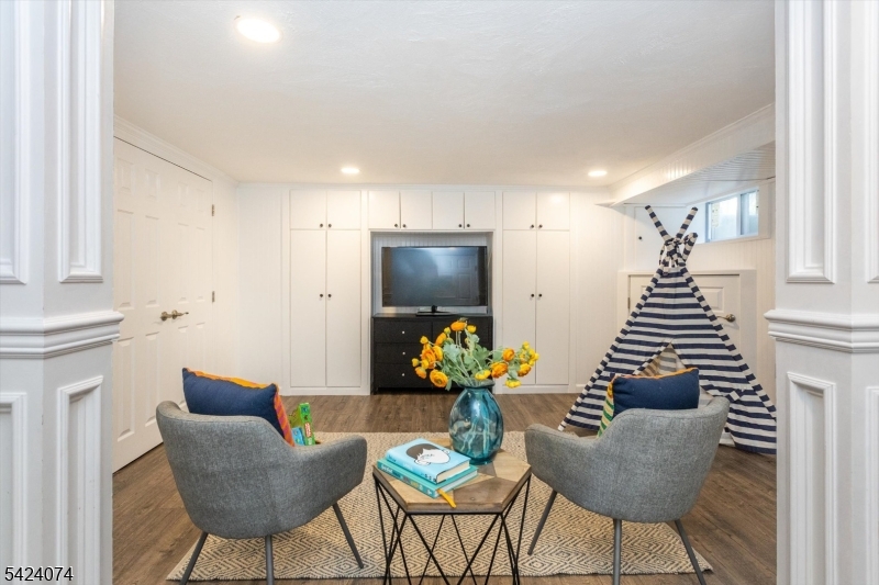 16 Cross Place Glen Ridge, NJ 07017 - Photo 27 of 29