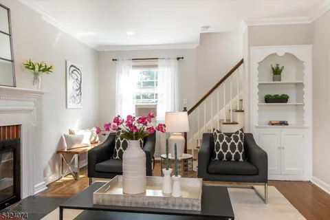 $729,000 | 16 Cross Place, Glen Ridge, NJ 07017