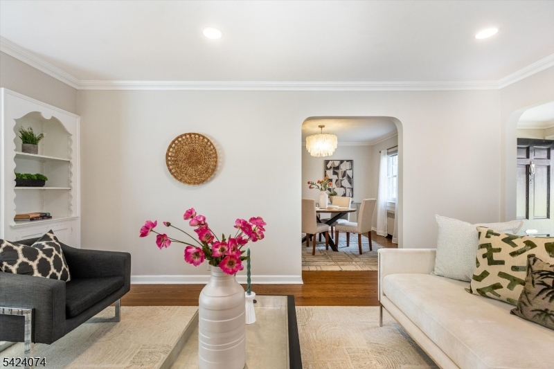 16 Cross Place Glen Ridge, NJ 07017 - Photo 10 of 29