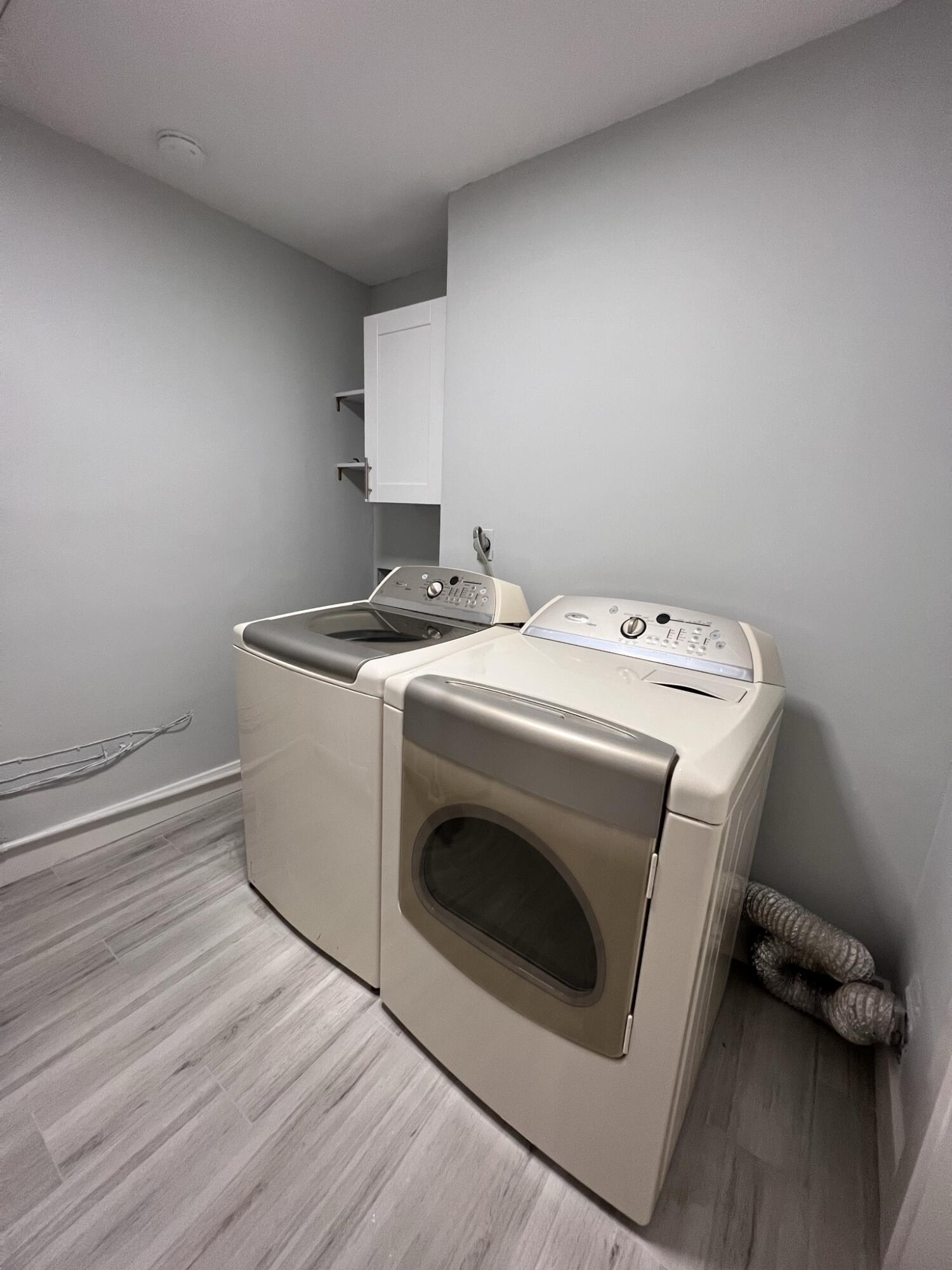 2011 Northeast 31st Street Lighthouse Point, FL 33064 - Photo 30 of 42 Laundry Room