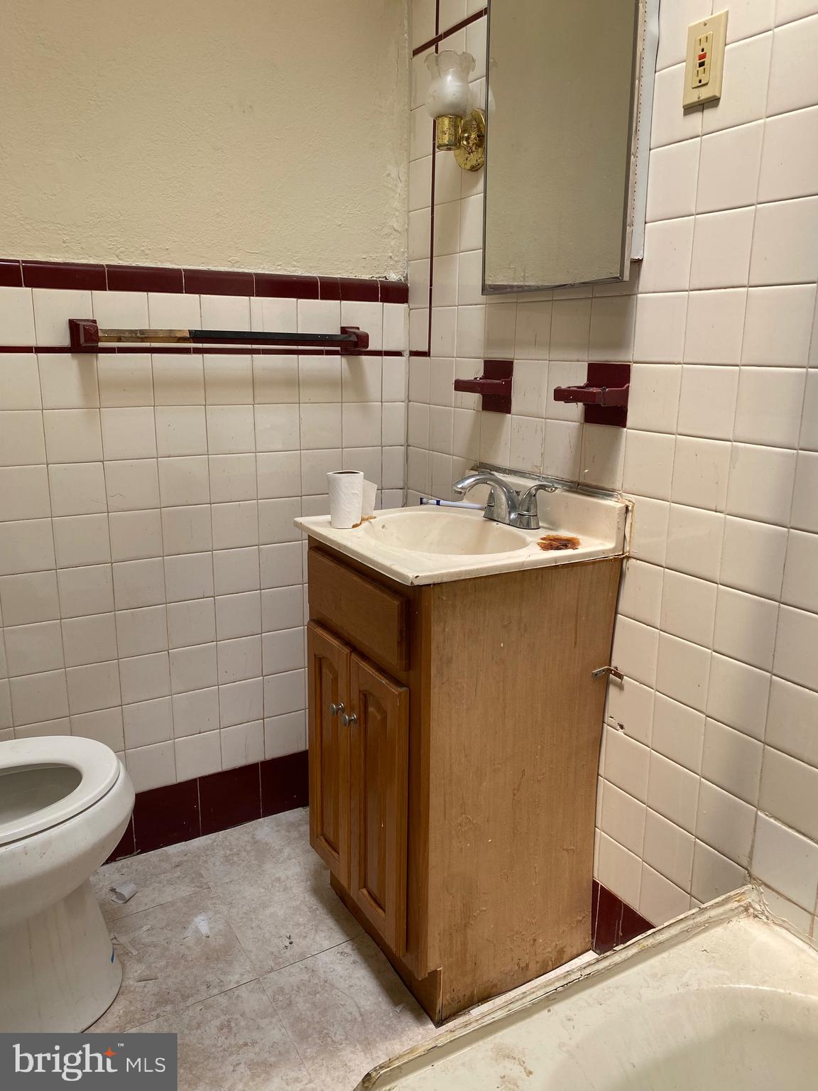 5718 Chester Avenue Philadelphia, PA 19143 - Photo 36 of 38