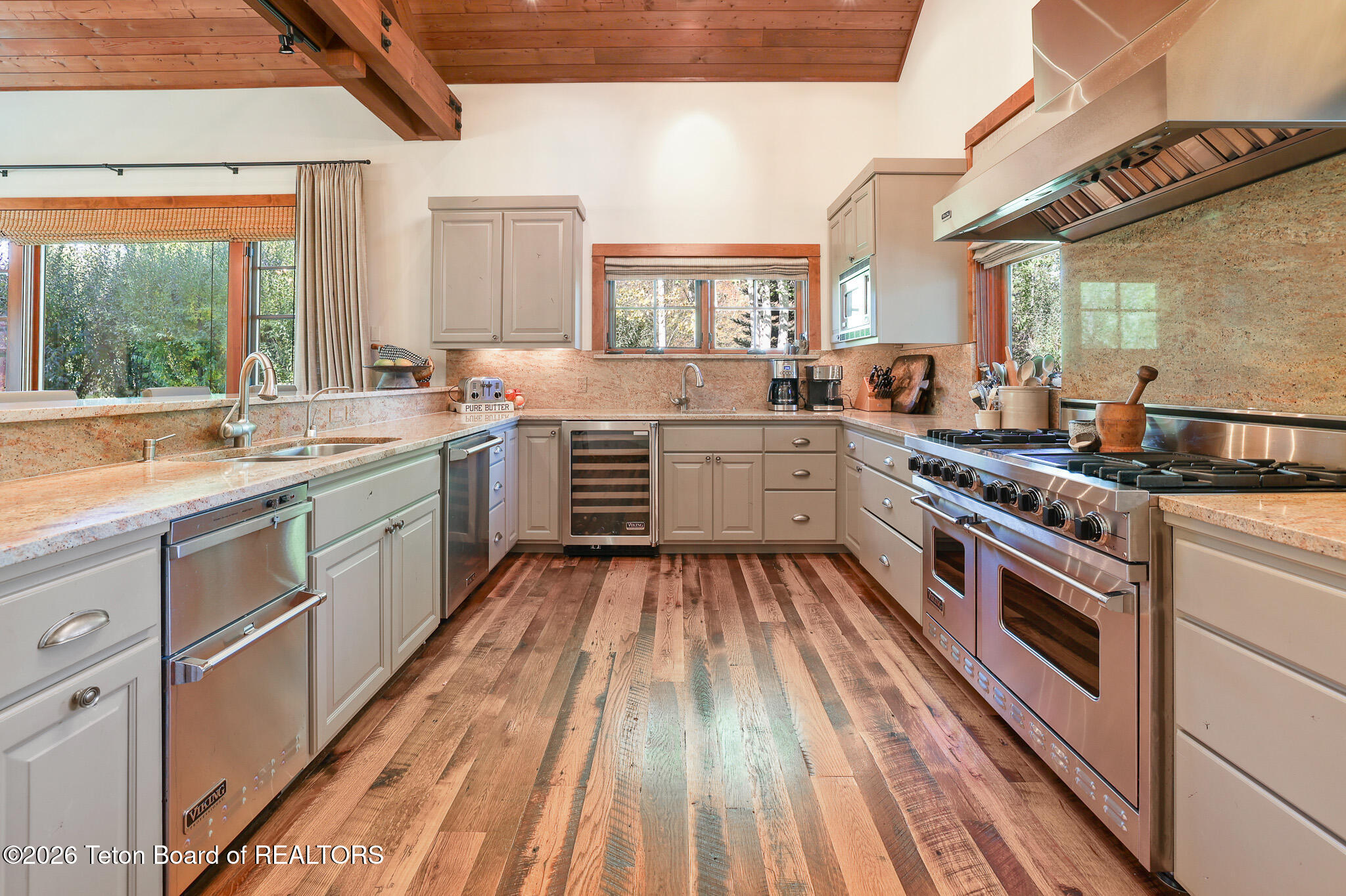2740 Raptor View Lane Jackson, WY 83001 - Photo 8 of 30 Kitchen