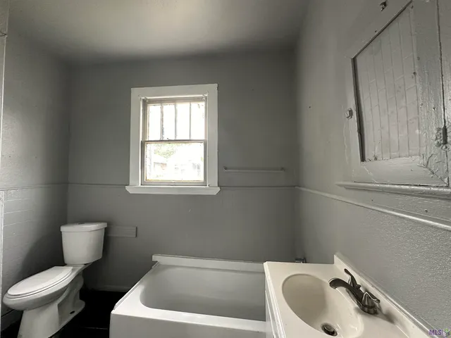 $1,200 | 2301 North 20th Street, Baton Rouge, LA 70802