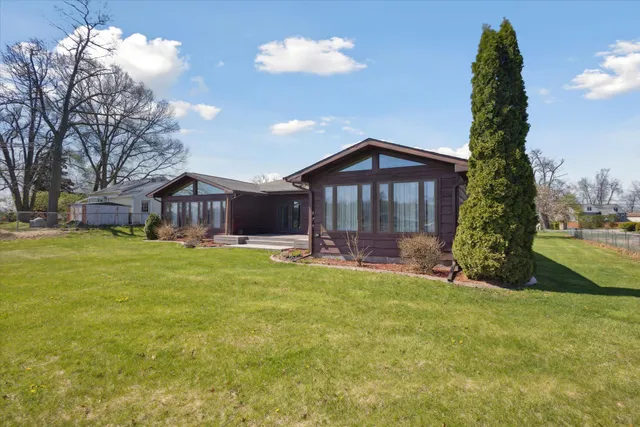 $399,900 | 430 Jefferson Drive, Michigan Center, MI 49254