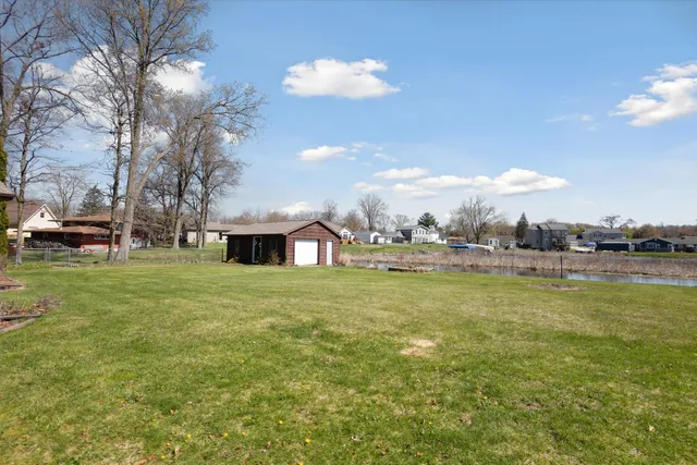 $399,900 | 430 Jefferson Drive, Michigan Center, MI 49254