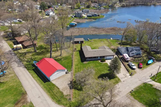$399,900 | 430 Jefferson Drive, Michigan Center, MI 49254